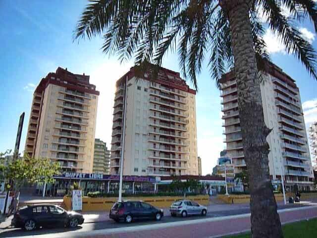 Apartamento - Playa De Gandia - 3 dormitorios - 7 ocupantes